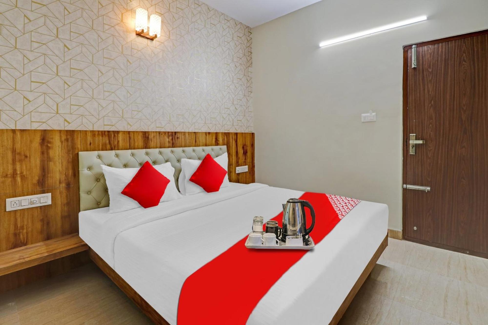 Super Collection O Global Stay Near Kengeri Bus Terminal Metro Station Bangalore Exterior photo