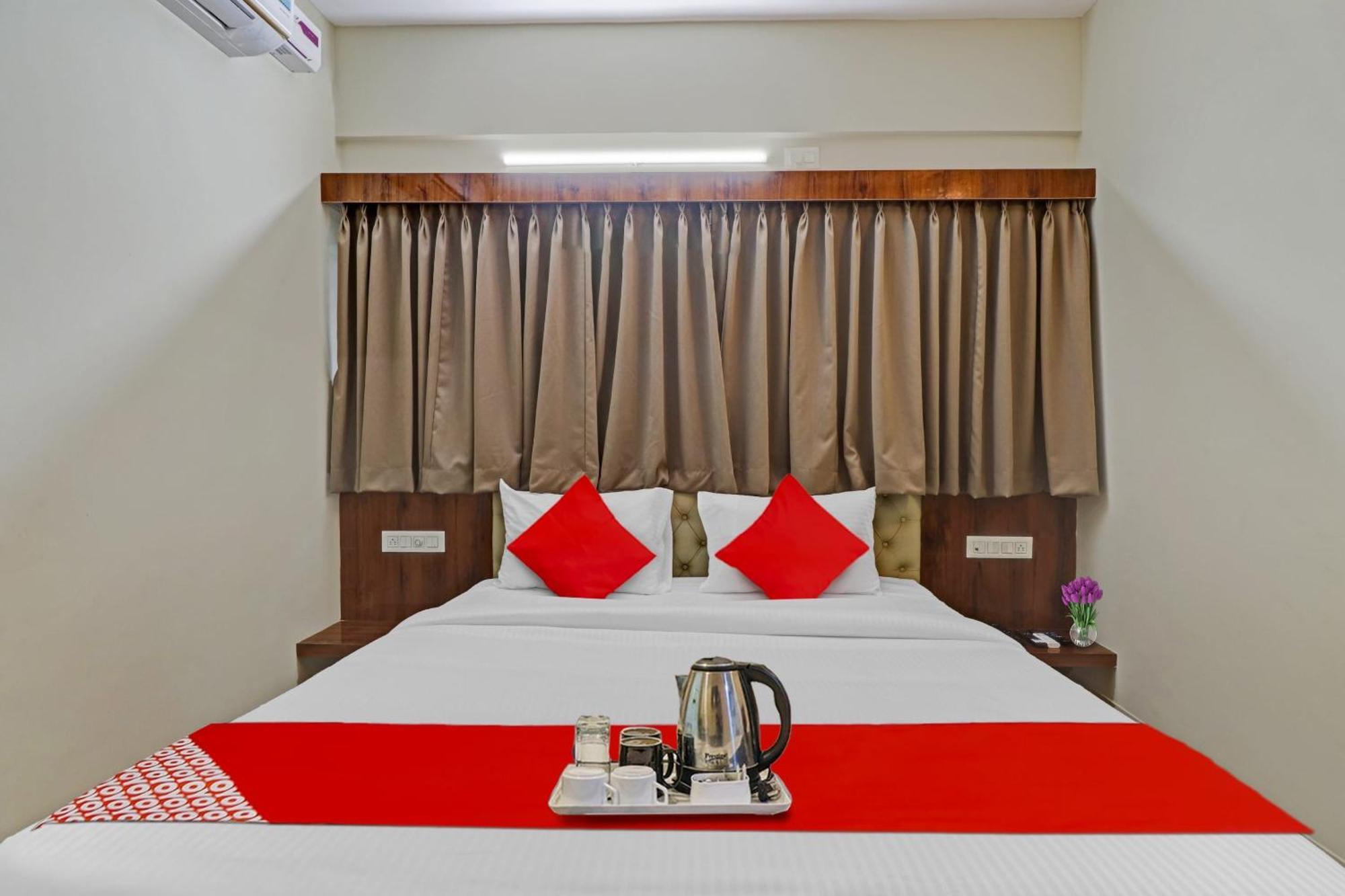 Super Collection O Global Stay Near Kengeri Bus Terminal Metro Station Bangalore Exterior photo